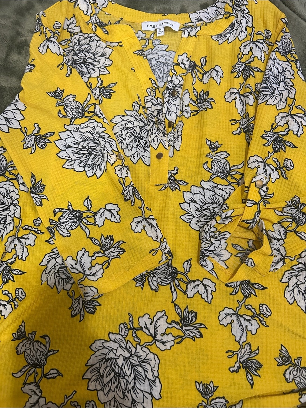 Emily Daniel Yellow Floral Button-Front Blouse